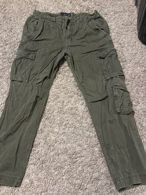 Abercrombie & Fitch Men's Cargo Pants in Olive